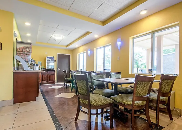 Quality Inn & Suites Glenmont - Albany South