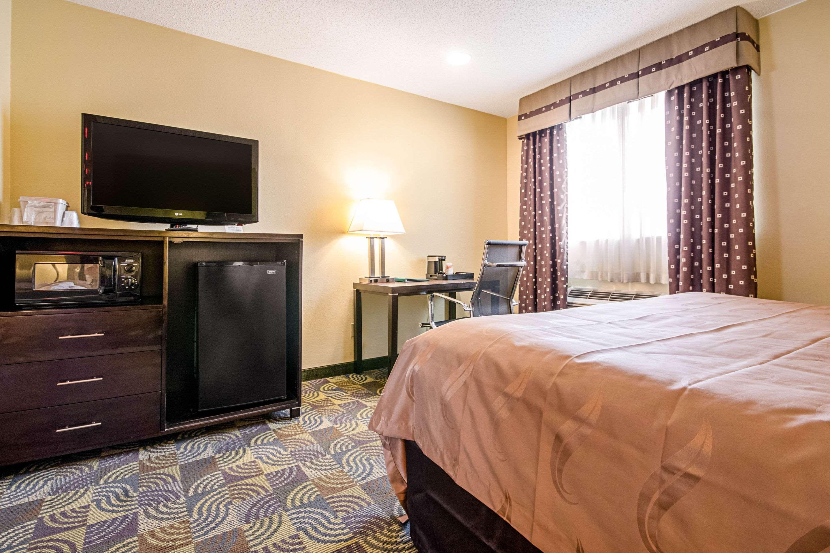 Quality & - Albany South Hotel Glenmont