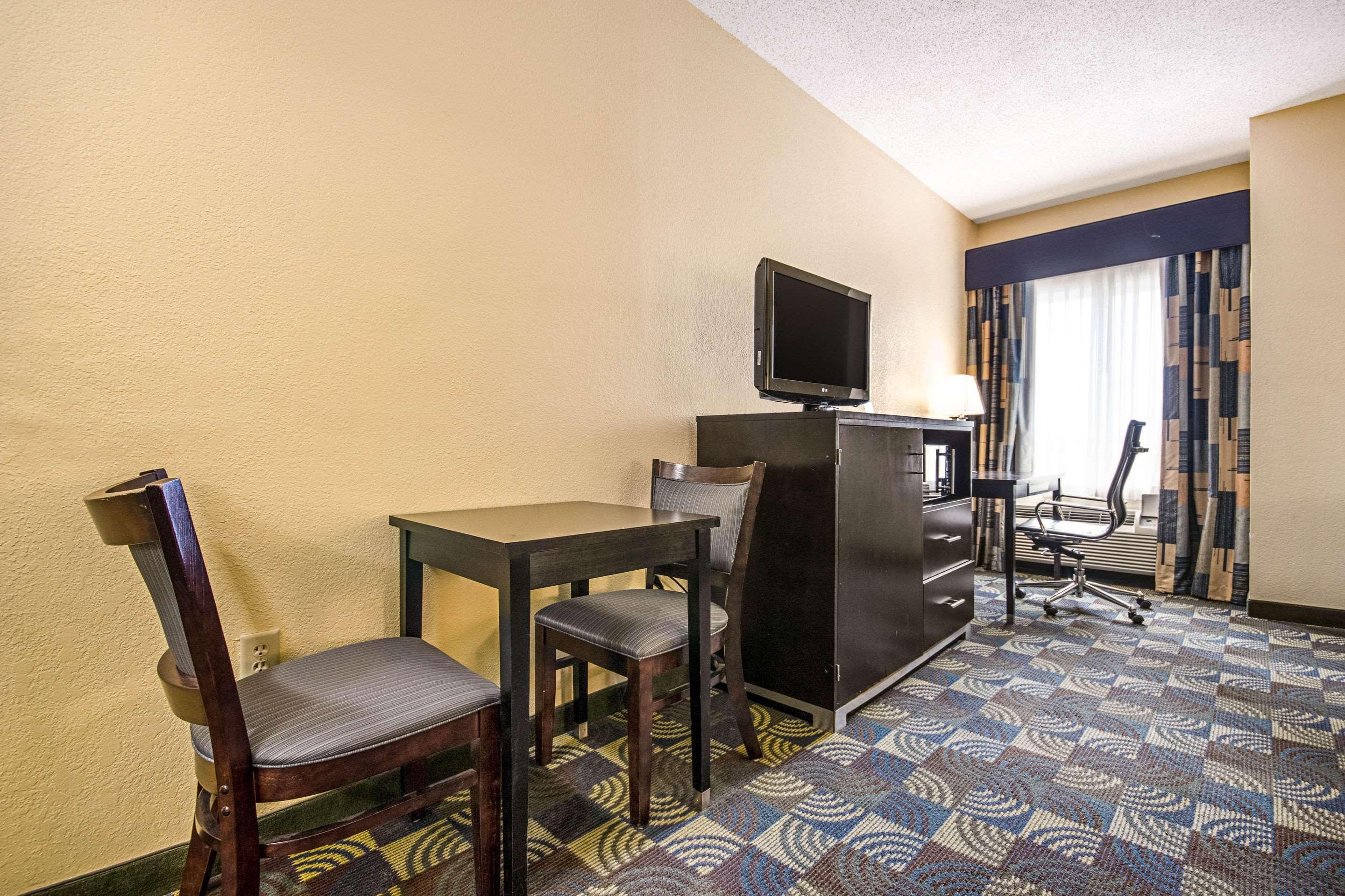 Hotel Quality & - Albany South 2*